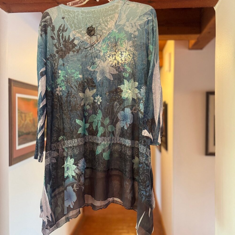 Gorgeous turquoise 3/4 sleeve v-neck XL tunic - Picture 2 of 3